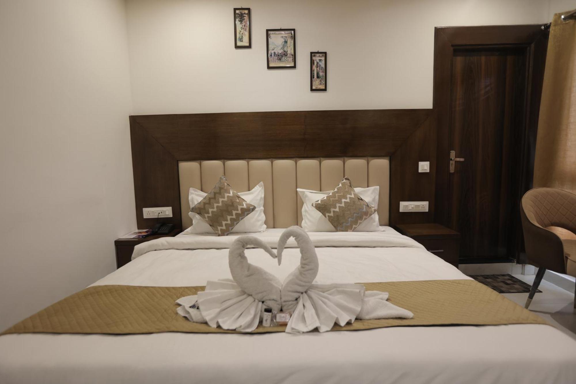 Studioz Paradise Hills Mussoorie Buitenkant foto