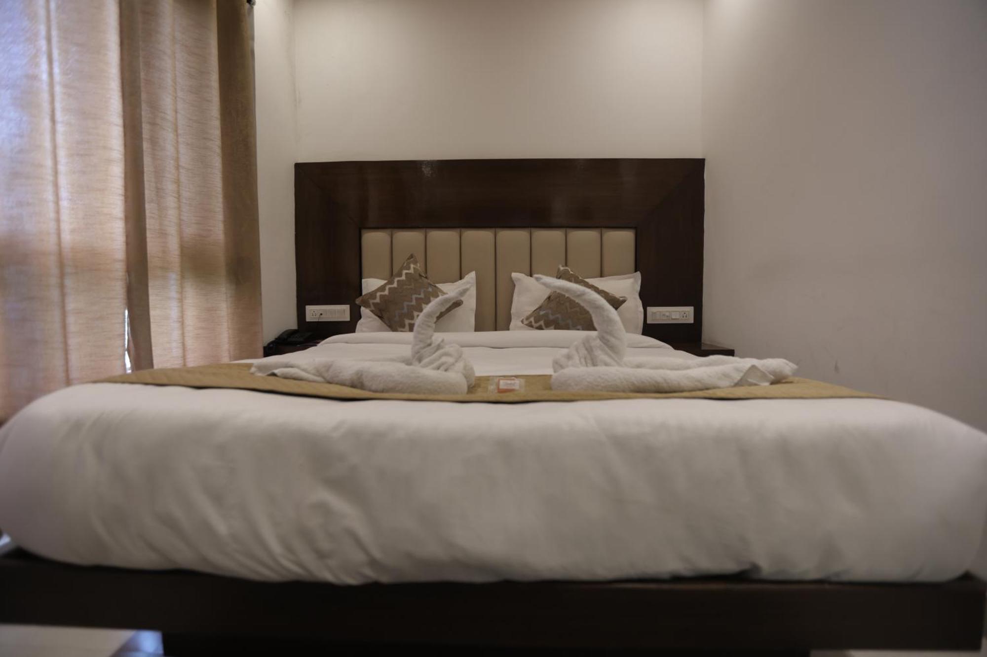 Studioz Paradise Hills Mussoorie Buitenkant foto