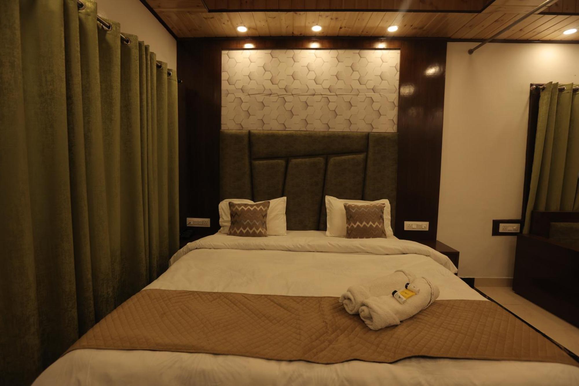 Studioz Paradise Hills Mussoorie Buitenkant foto