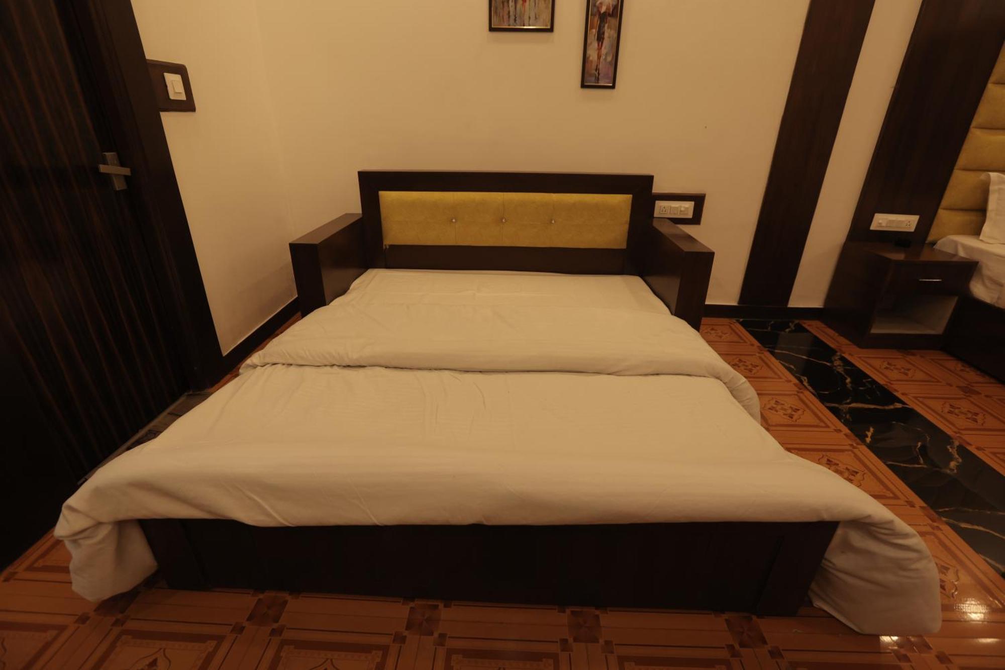 Studioz Paradise Hills Mussoorie Buitenkant foto
